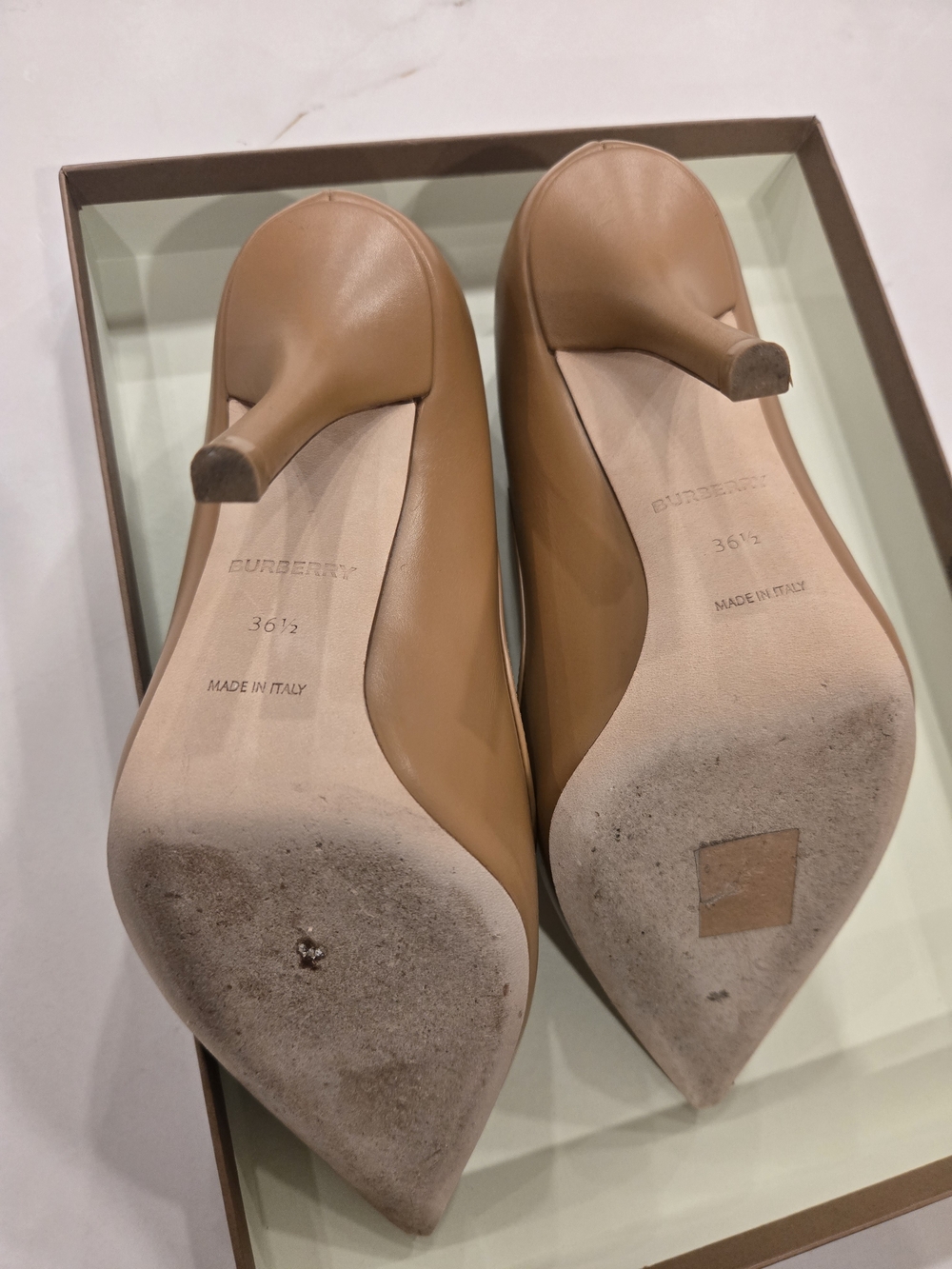 Burberry White Natural Leather Pump Tag - 100 Pump - Picture 7 of 9